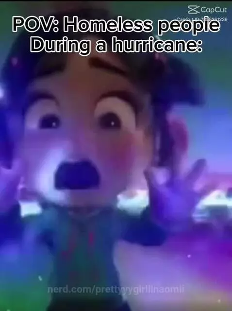 Oh no! by prettyyygirlllnaomii