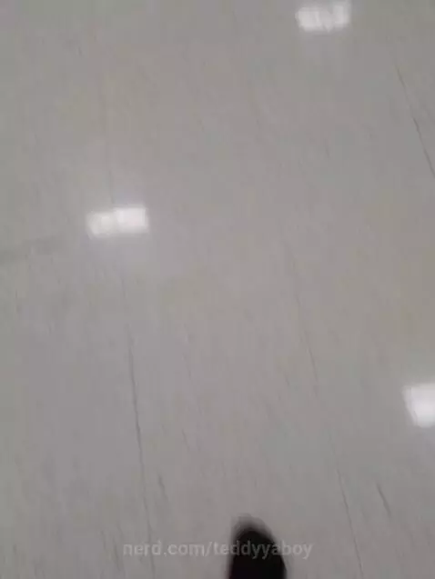 Me and cam were at the gym and I slipped and fell on my ahh by teddyyaboy